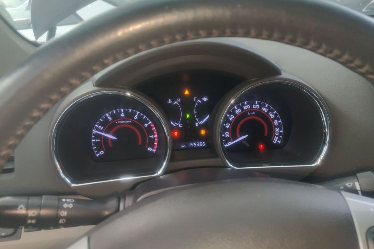 丰田 汉兰达 2012款 2.7L 两驱7座豪华版局部细节14