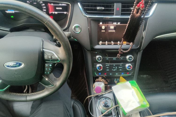 福特 金牛座 2017款 EcoBoost 245 时尚型中控内饰16