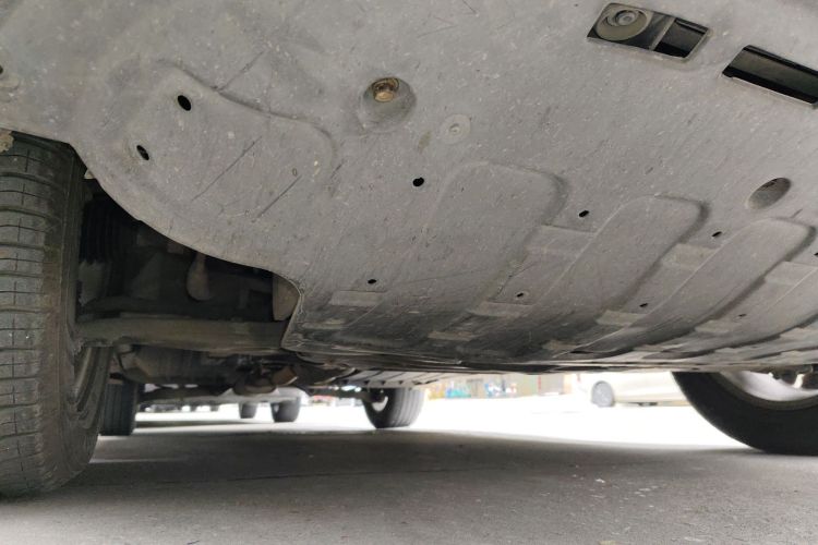 北京现代ix35 2012款 2.0L 自动两驱精英版GLS局部细节9001