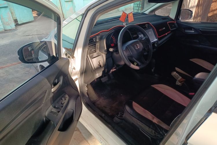 本田 飞度 2018款 1.5L CVT舒适天窗版中控内饰20