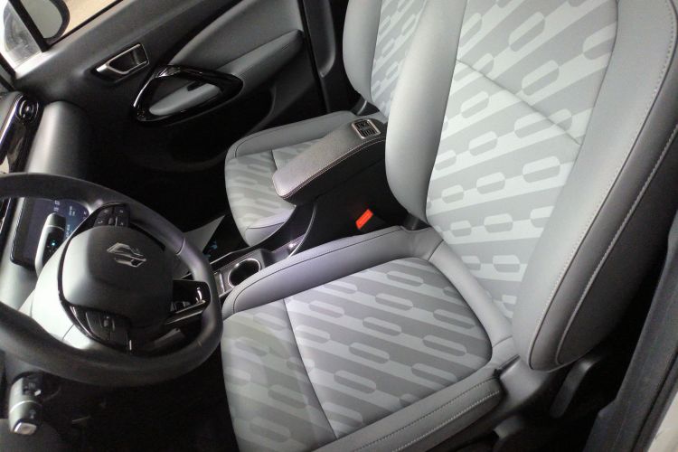 零跑汽车 零跑T03 2025款 310舒享版中控内饰19