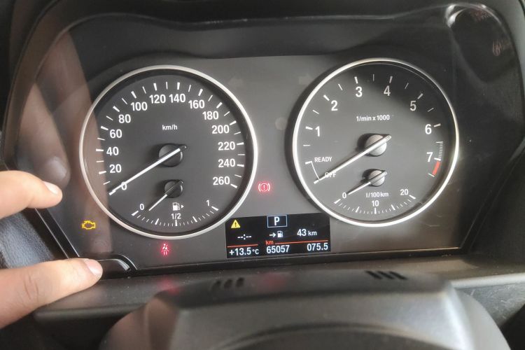 宝马2系(进口) 2015款 218i 敞篷轿跑车中控内饰14