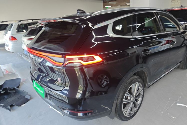 比亚迪 唐 2018款 2.0T 自动智联尊荣型 5座 国V车身外观7