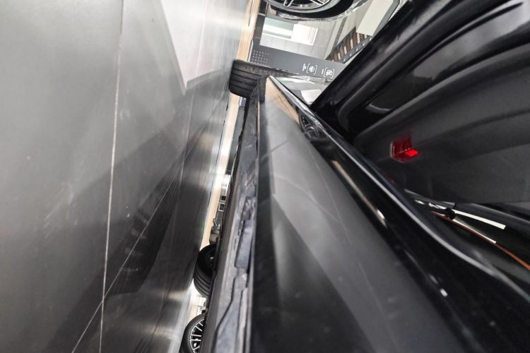 奔驰C级 2024款 改款 C 260 L局部细节9002