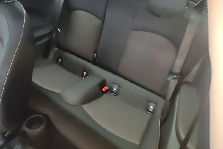 MINI 2019款 1.5T ONE PLUS中控内饰7004