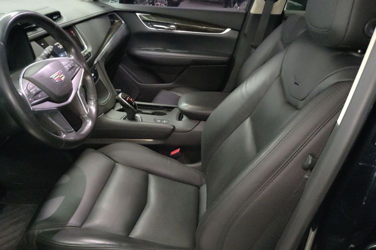 凯迪拉克XT5 2018款 25T 豪华型中控内饰19