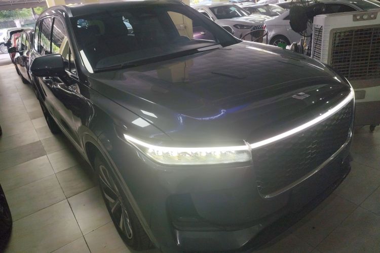 理想汽车 理想ONE 2021款 增程6座版车身外观3