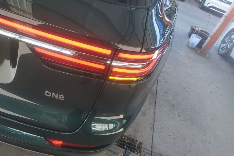 理想汽车 理想ONE 2021款 增程6座版车身外观9