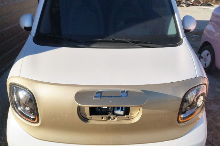 奔腾小马 2025款 222km 灵动马机舱底盘24