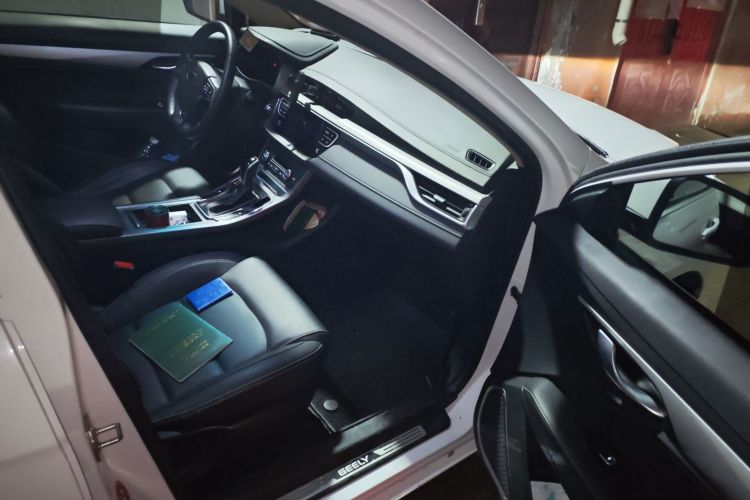 吉利汽车 帝豪 2018款 1.5L CVT向上互联版局部细节9005