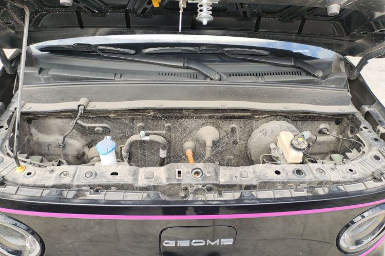 吉利银河 2024款 200km 熊猫卡丁机舱底盘24