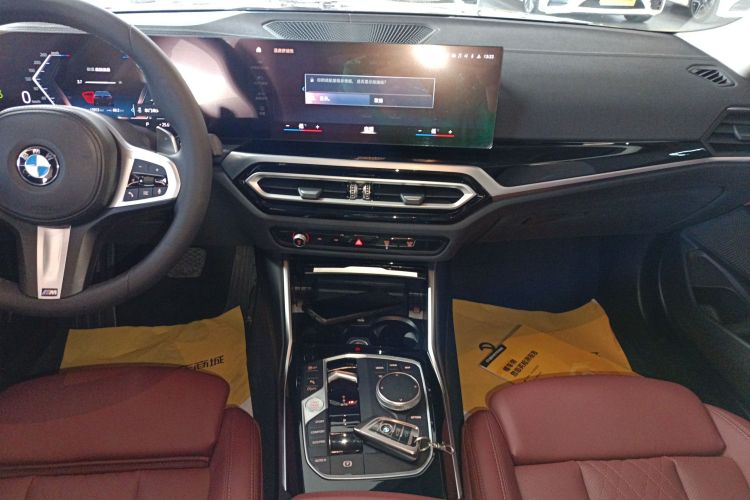 宝马3系 2023款 320Li M运动套装中控内饰16