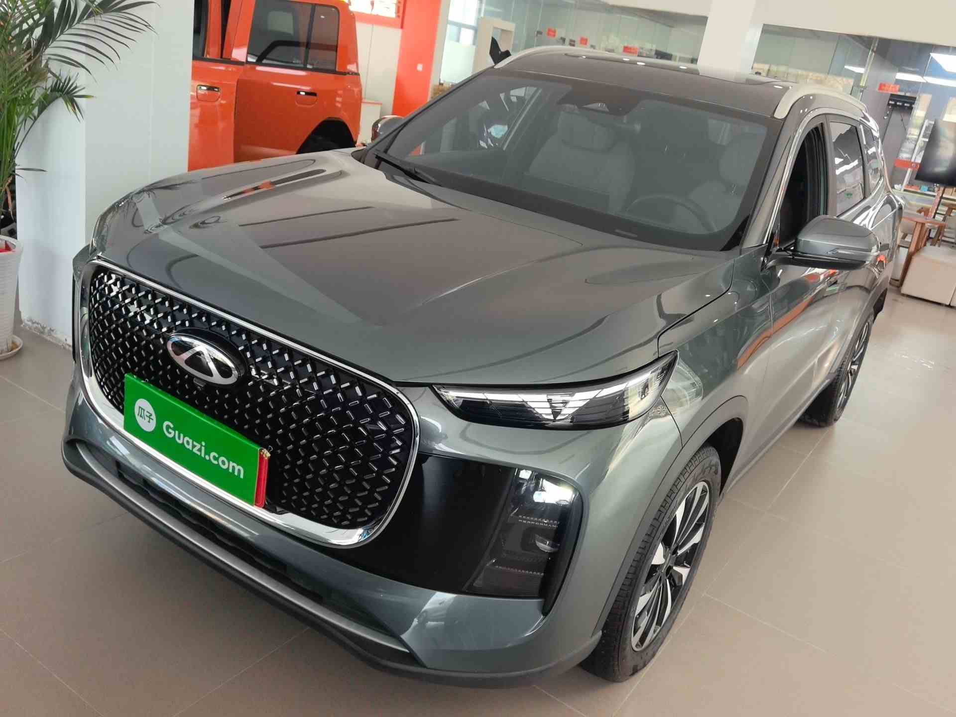 奇瑞 瑞虎8 PLUS 2025款 290TGDI DCT尊贵型(2)