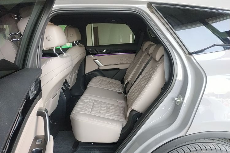 比亚迪 唐新能源 2025款 智驾版 DM-i 115KM 旗舰型中控内饰7004