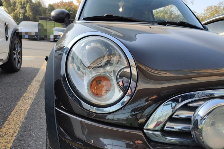 MINI 2010款 1.6L COOPER 50 Mayfair车身外观8