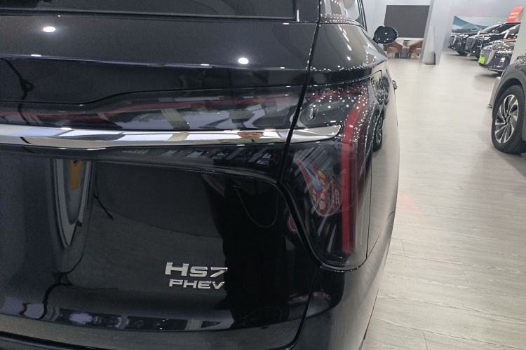红旗HS7 PHEV 2024款 2.0T PHEV 四驱旗畅版 6座车身外观9