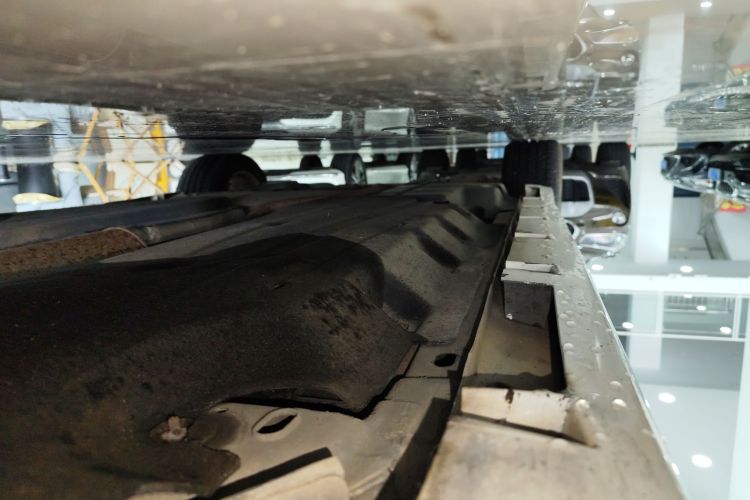 福特 蒙迪欧 2018款 EcoBoost 180 时尚型局部细节9001