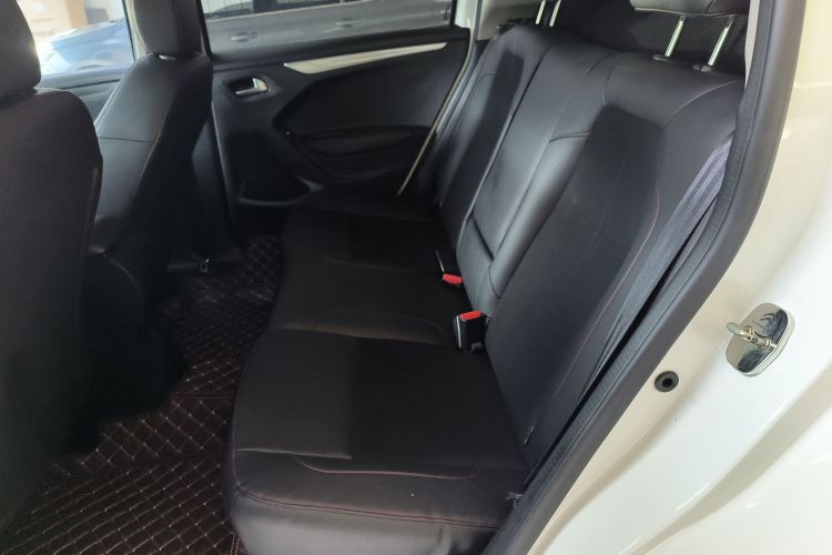 雪铁龙C3-XR 2015款 1.6L 自动先锋型中控内饰21