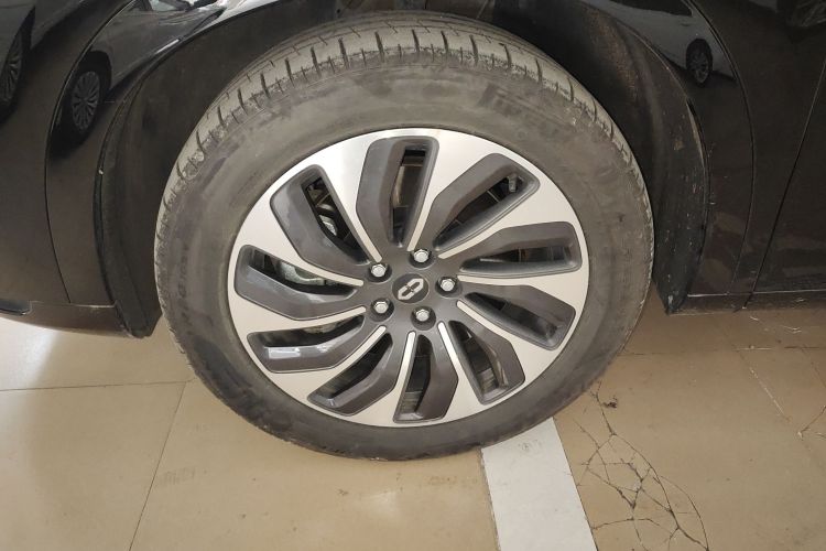 鸿蒙智行 问界M7 2024款 1.5T 后驱Plus版 5座车身外观6007