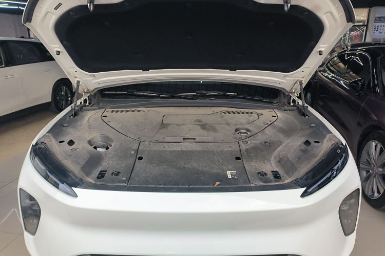 蔚来ES8 2023款 75kWh机舱底盘24