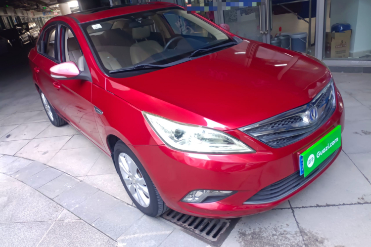 长安 逸动 2014款 1.6L 自动豪华型车身外观6002