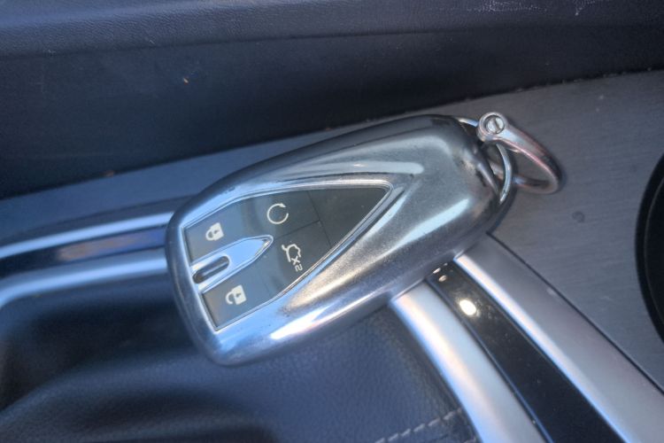 长安 逸动 2021款 PLUS 蓝鲸NE 1.4T GDI DCT尊贵型中控内饰7001