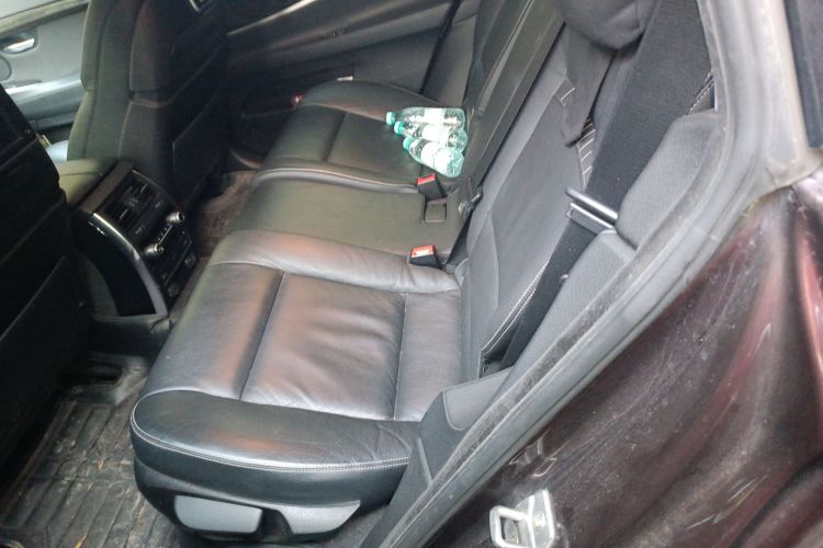 宝马5系GT 2014款 535i 豪华型中控内饰21