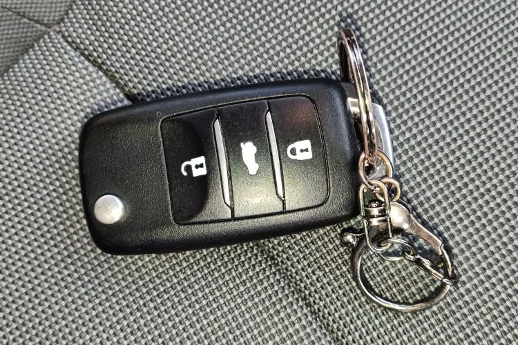 长安启源 长安Lumin 2022款 210km 香甜款中控内饰7001