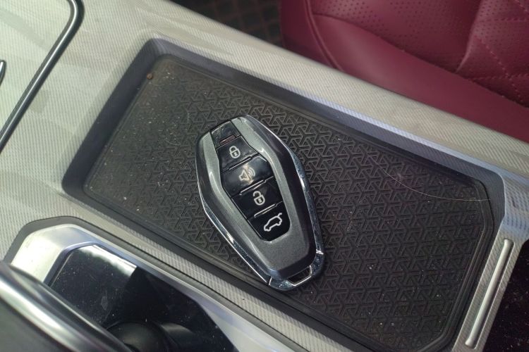 捷途X70 PLUS 2023款 1.5T DCT勇者PLUS 5座中控内饰11