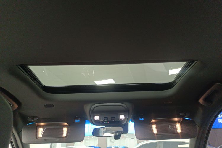 凯迪拉克CT5 2022款 28T 风尚型中控内饰22