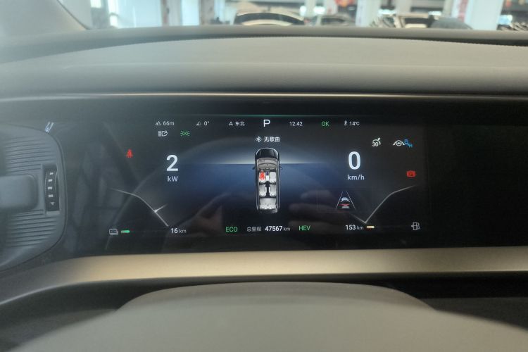 腾势D9 2022款 DM-i 970 四驱尊荣型局部细节14