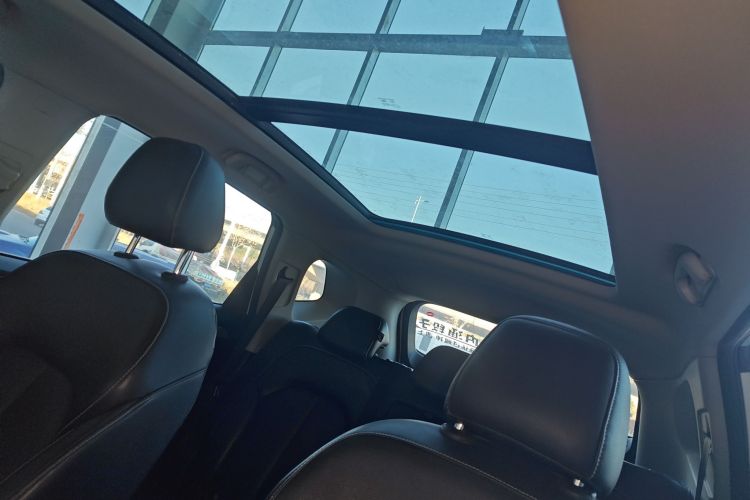 荣威RX5 2018款 20T 两驱手动旗舰版中控内饰22