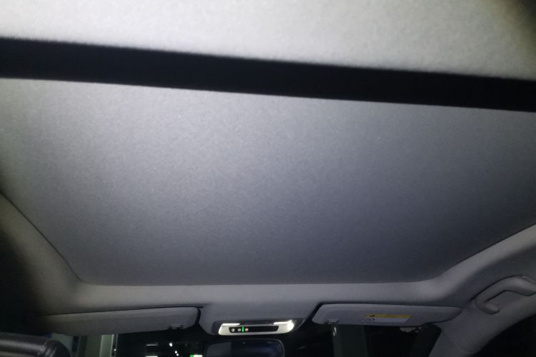 别克 君越 2018款 20T 精英型中控内饰22