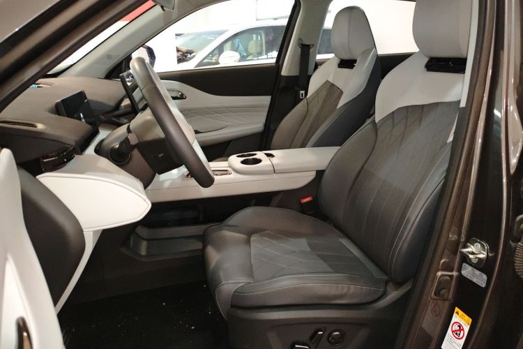 长安UNI-Z新能源 2024款 蓝鲸智电iDD 125km 卓越型中控内饰19