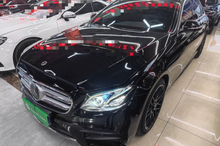 奔驰E级 2017款 E 320 L 运动型 4MATIC车身外观4