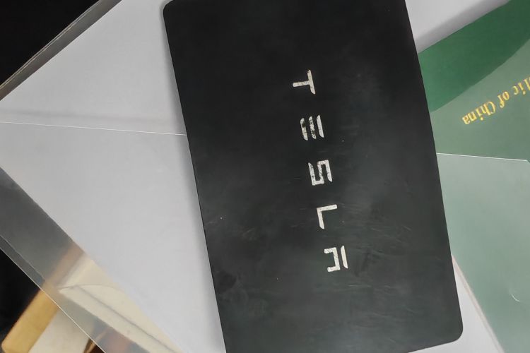 特斯拉 Model 3 2023款 长续航全轮驱动版中控内饰11