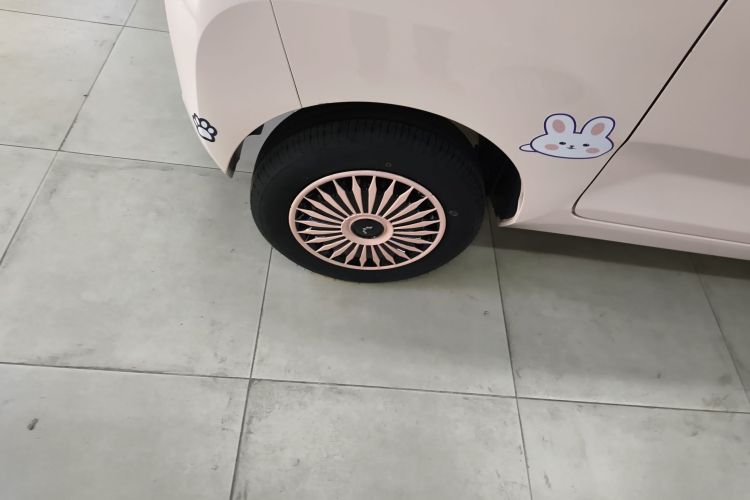 五菱汽车 宏光MINIEV 2022款 马卡龙时尚款 磷酸铁锂车身外观6008