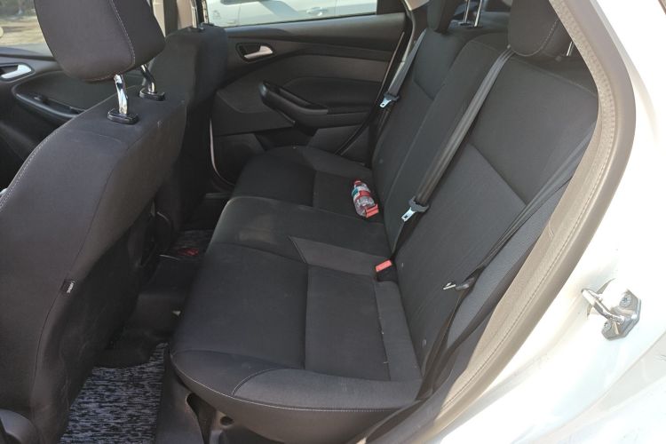 福特 福克斯 2017款 两厢 1.6L 自动舒适型智行版中控内饰7004