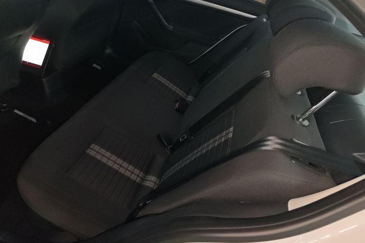 大众 2019款 朗逸启航 1.5L 自动风尚版 国VI中控内饰21