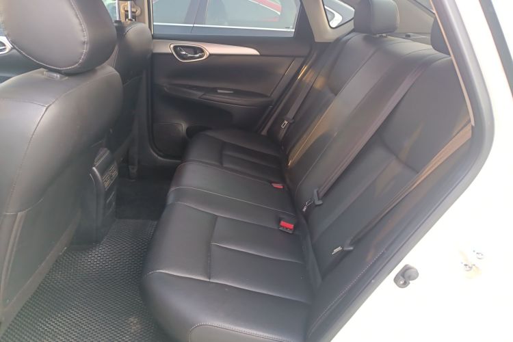 日产 轩逸 2021款 经典 1.6XE CVT舒适版中控内饰21