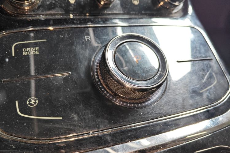 哪吒汽车 2022款 哪吒U-Ⅱ 610 三元锂局部细节18