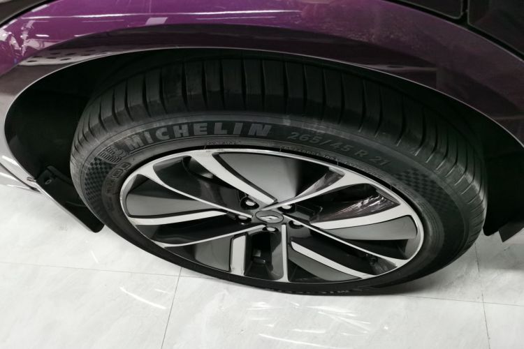 理想汽车 理想L9 2022款 Max车身外观6008