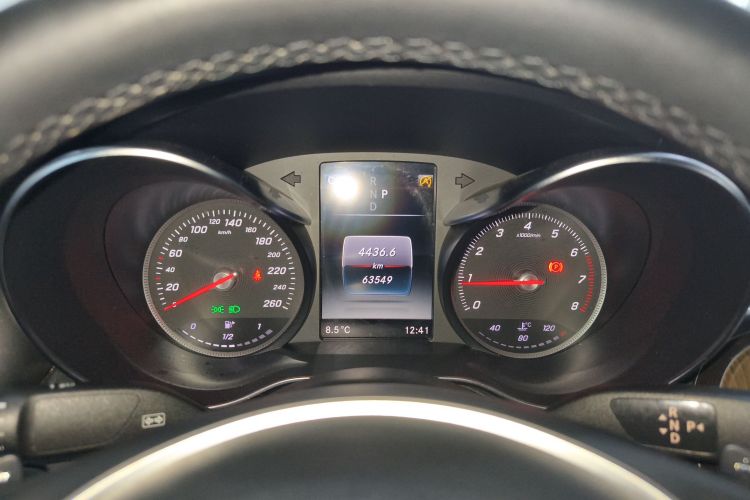 奔驰GLC轿跑 2018款 GLC 260 4MATIC 轿跑SUV局部细节14