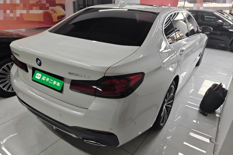 宝马5系 2023款 530Li 领先型 M运动套装车身外观6005