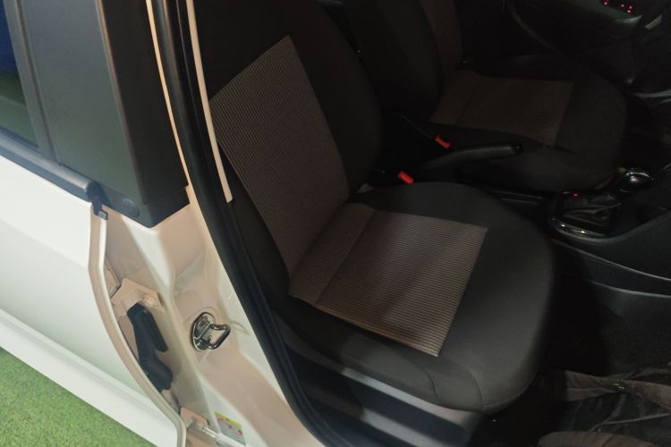 大众 Polo 2016款 1.4L 自动风尚型局部细节41