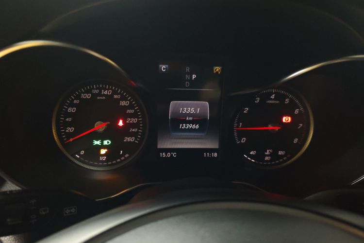 奔驰GLC 2016款 GLC 300 4MATIC 动感型中控内饰14