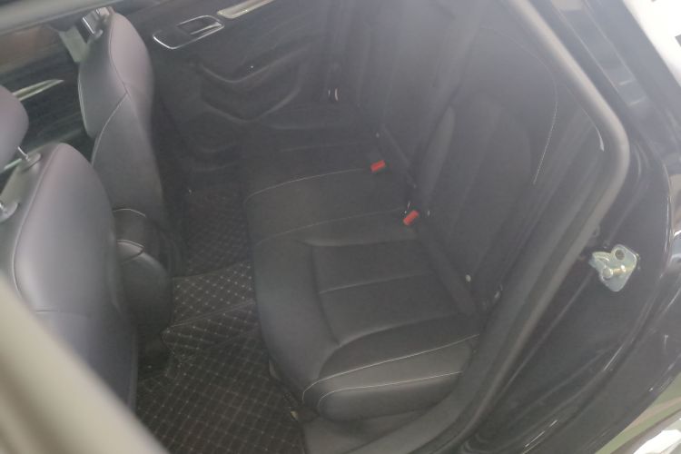 荣威i6 2017款 20T 手动豪华版中控内饰21