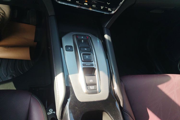 思铭 东风本田M-NV 2021款 尚骋版中控内饰18