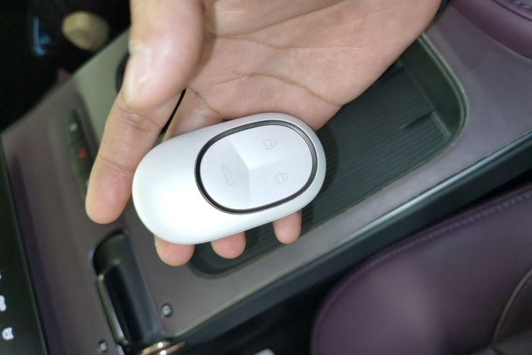 蔚来ET5 2022款 75kWh中控内饰7001