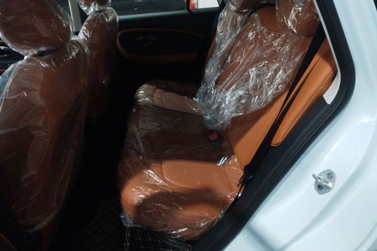 江淮钇为 钇为3 2024款 挚爱版 405km Lite中控内饰21